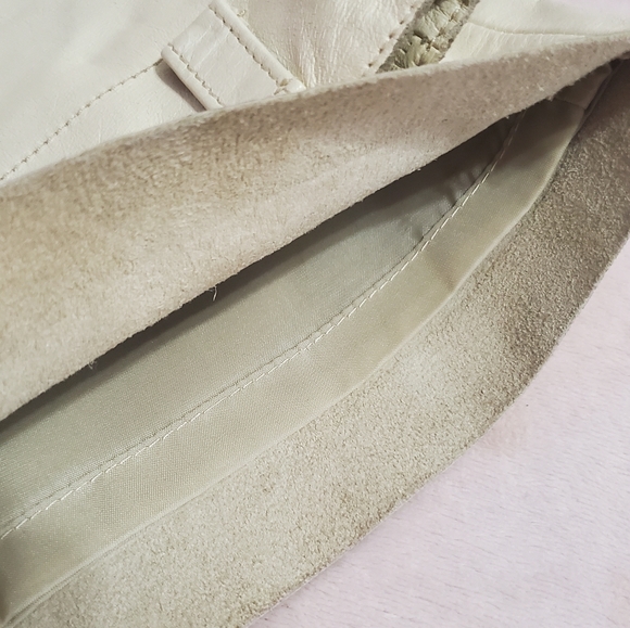 Express Y2K Genuine Leather Cream Mini Skirt Sz 5/6, Excellent Condition - Picture 6 of 6